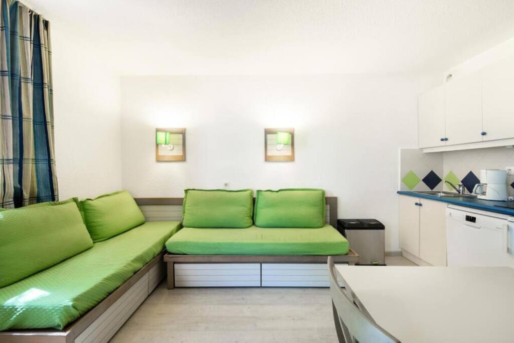 Bel Appartement Vue Sur Piscine 1 Chambre Fermee Et 1 Espace Cabine Saint-Raphaël 外观 照片