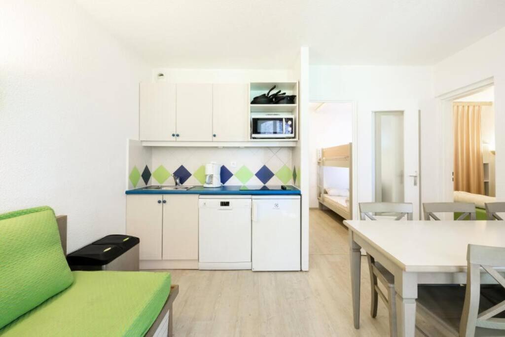 Bel Appartement Vue Sur Piscine 1 Chambre Fermee Et 1 Espace Cabine Saint-Raphaël 外观 照片